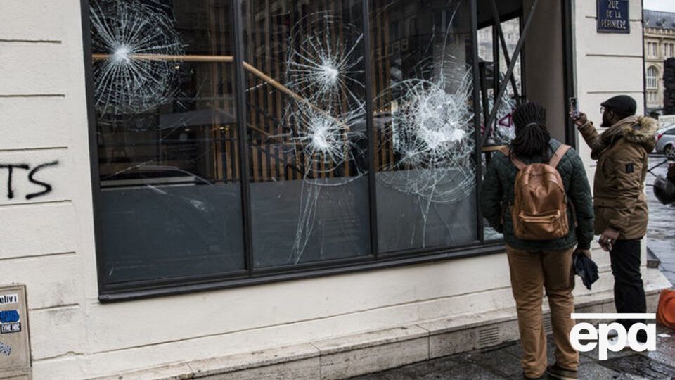 Кох: Дело даже не в том, что Путин инспирировал "желтые жилеты". Дело в том, что он пытался оседлать этот протест