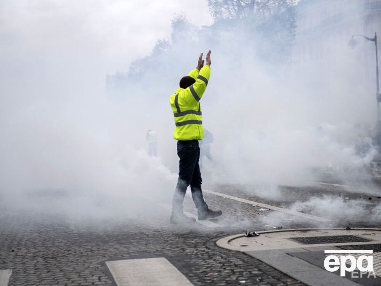 Тымчук: ГРУ удачно оседлало французские протесты