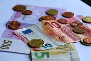 Курс валют на 12 грудня