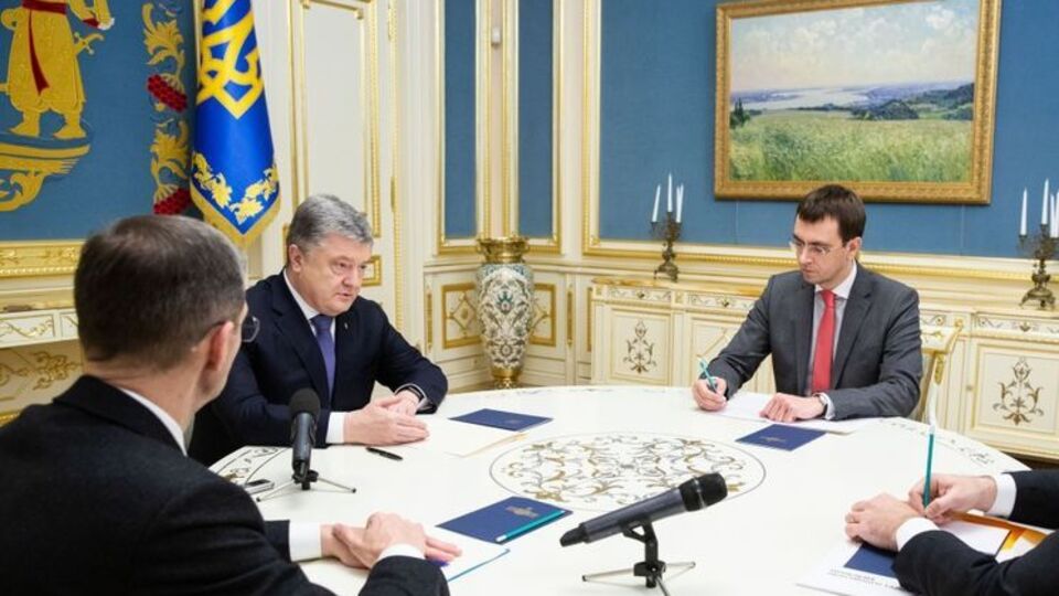 Порошенко встретился со Смелянским и Омеляном