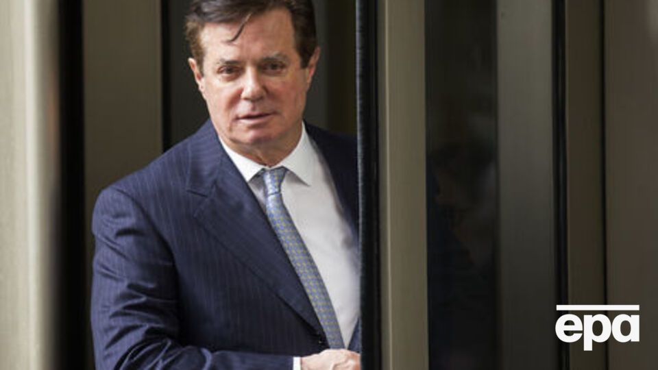 У 2000-х Манафорт консультував в Україні Партію регіонів та її лідерів