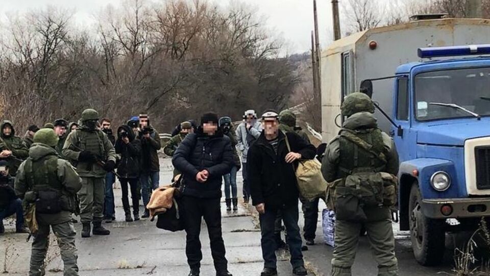 12 грудня бойовики передали українській владі 42 ув'язнених