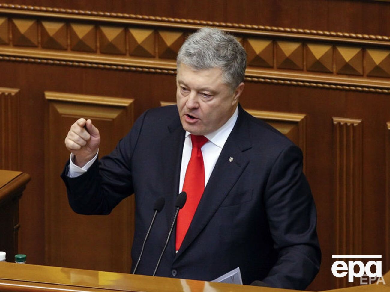 Порошенко поддерживает процесс создания поместной Украинской православной церкви