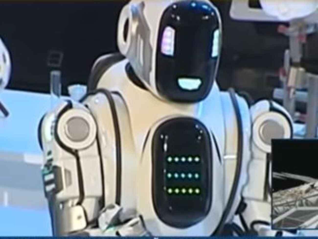 Журналисты "Россия 24" не указывали, что Борис &ndash;&nbsp;ненастоящий робот