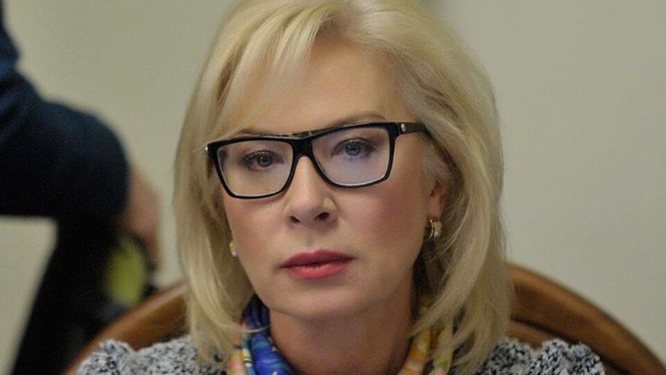 Денисова: По словам консулов, ребята мужественно держатся