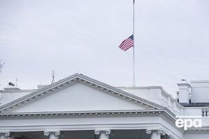 Білий дім повідомили про повернення літака у РФ