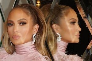 Лопес поділилася сімейними відео і фото