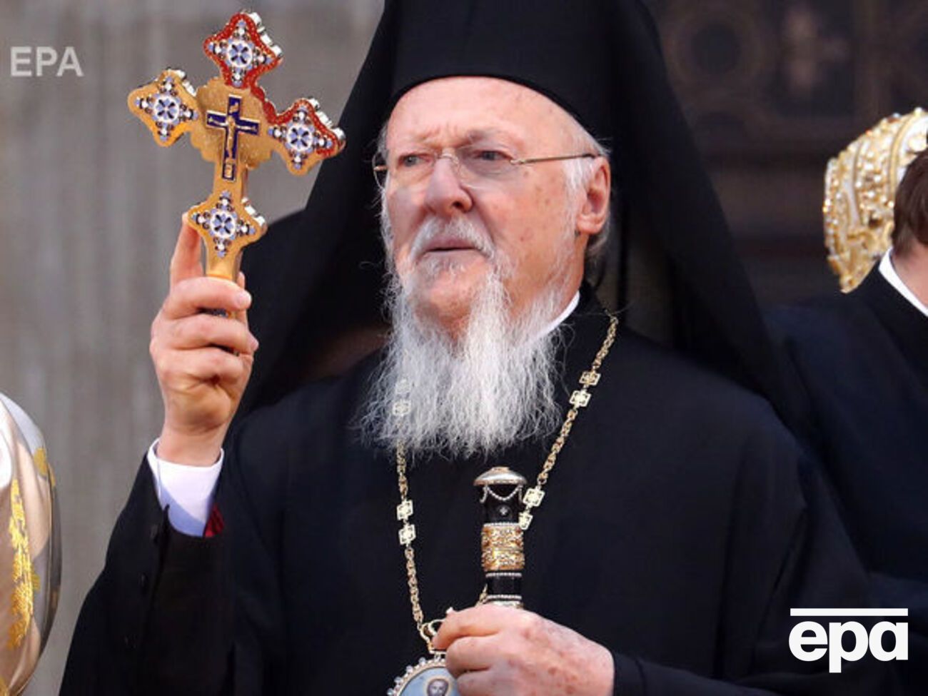 6 січня у Константинополі має бути звершена божественна літургія, співслужіння Вселенського патріарха та предстоятеля, після чого йому буде вручено томос