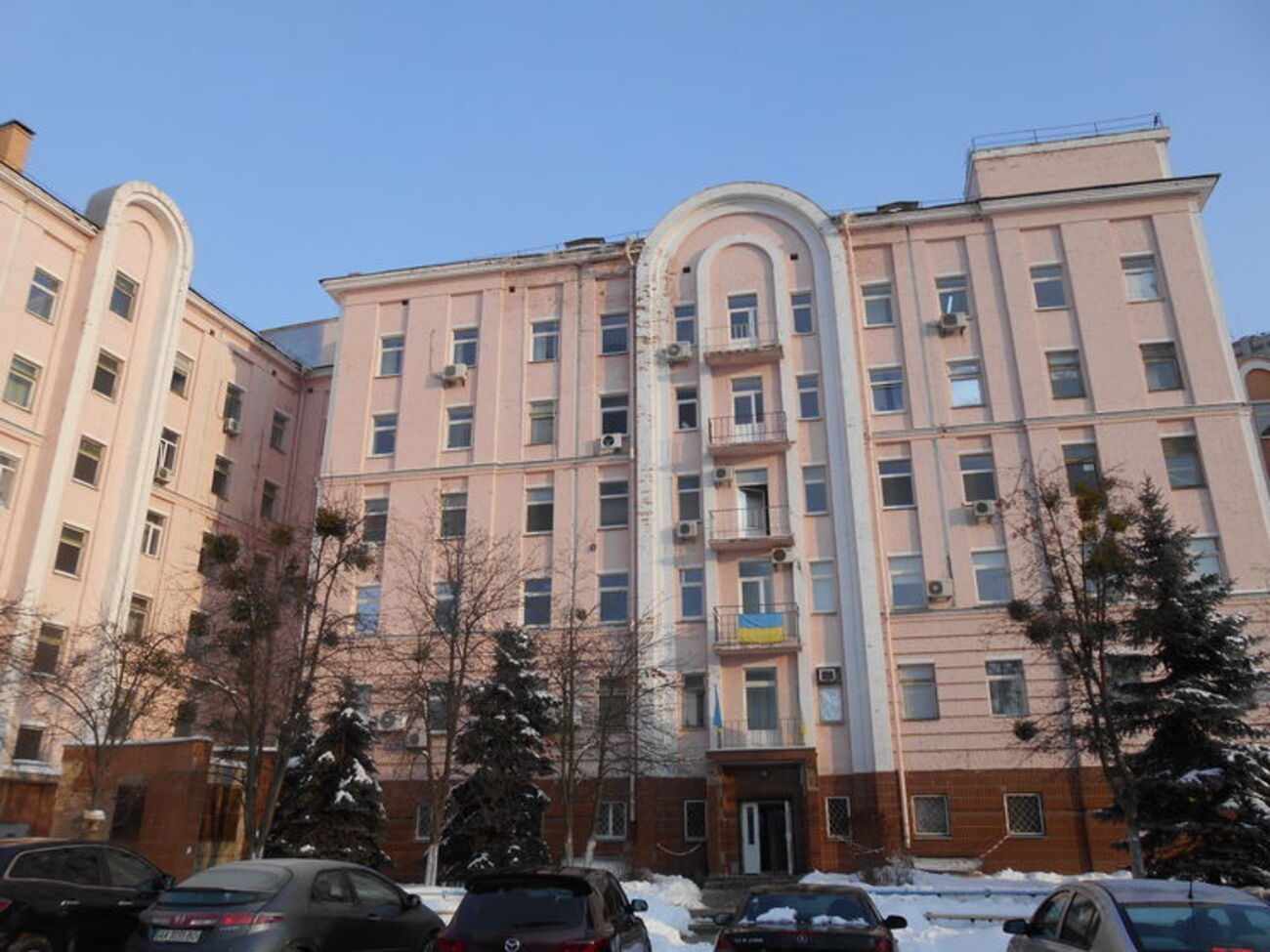 У 2007 році Центральній міській лікарні, відомій як Жовтнева, повернули історичну назву &ndash; Олександрівська