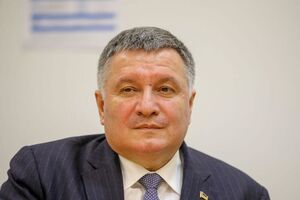 По данным СМИ, помощники Авакова говорят, что он готов прийти на допрос