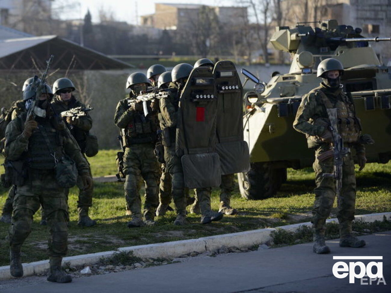 В 2014 году российские военные блокировали украинские военные базы в Крыму