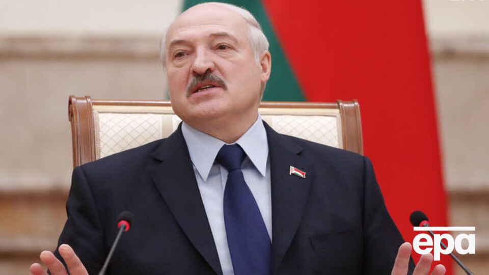 Лукашенко: Поки не пізно, треба голову в руки взяти і не кричати ґвалтом, а щось зробити