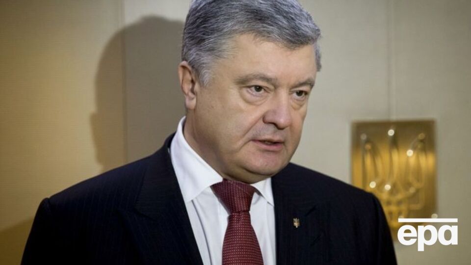 В "Яндексе" непродолжительное время отображалась информация о "смерти" Порошенко