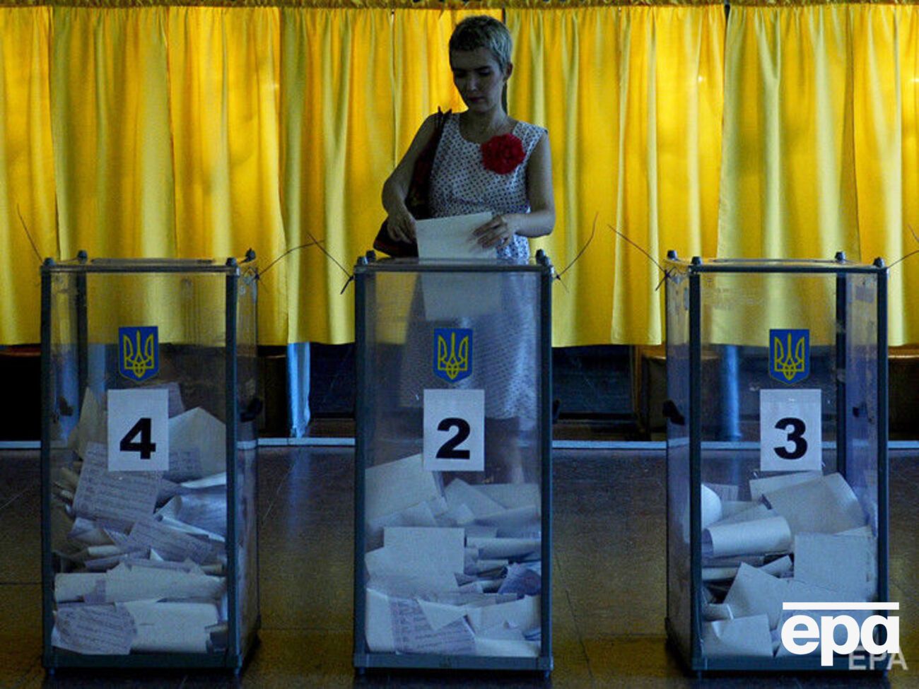 Выборы в Украине должны пройти в марте и октябре 2019 года