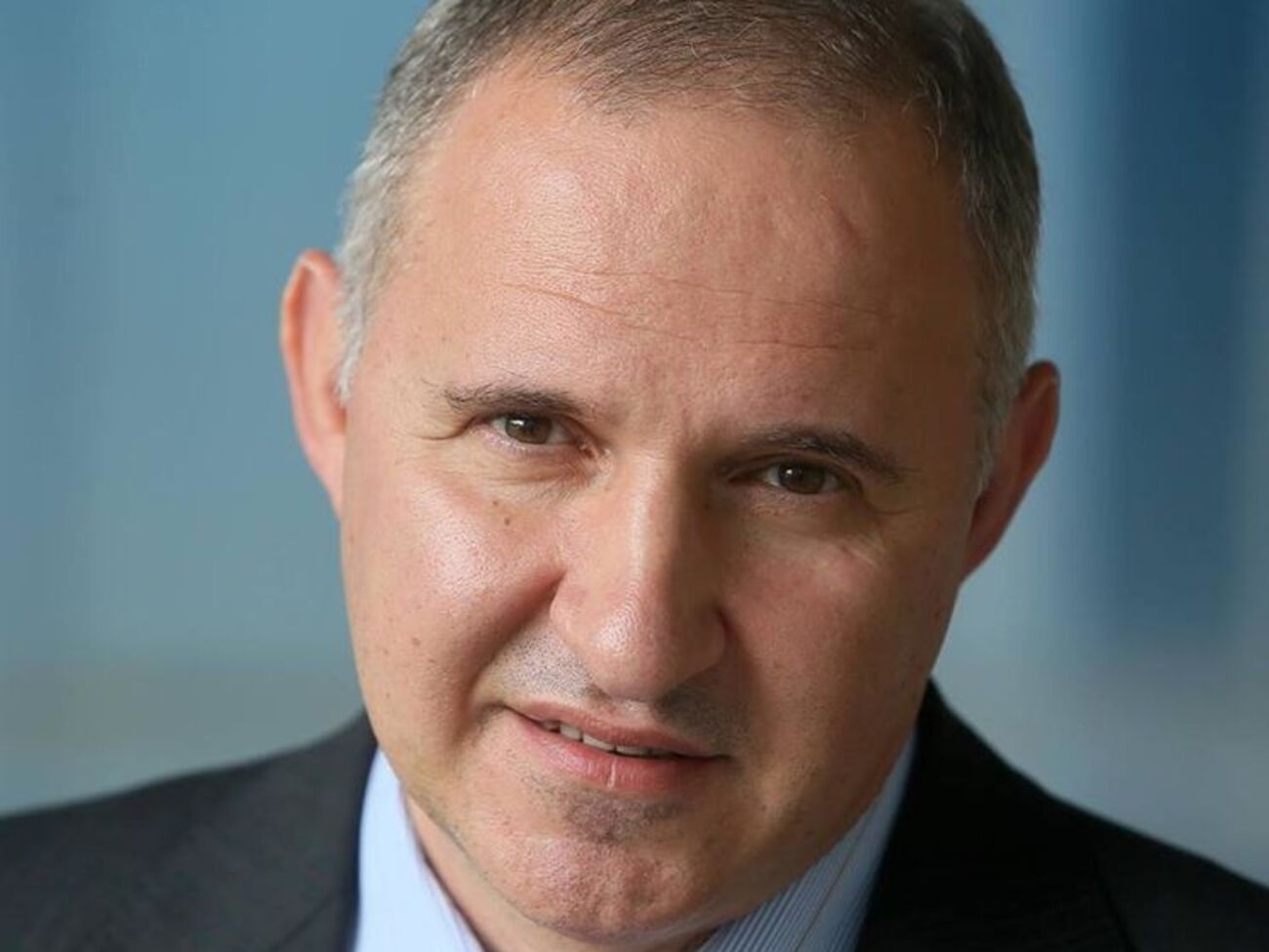 Тодуров сказал, что неизвестные могли устроить конфликт в институте, чтобы "скомпрометировать человека"