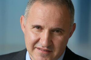 Тодуров сказал, что неизвестные могли устроить конфликт в институте, чтобы "скомпрометировать человека"