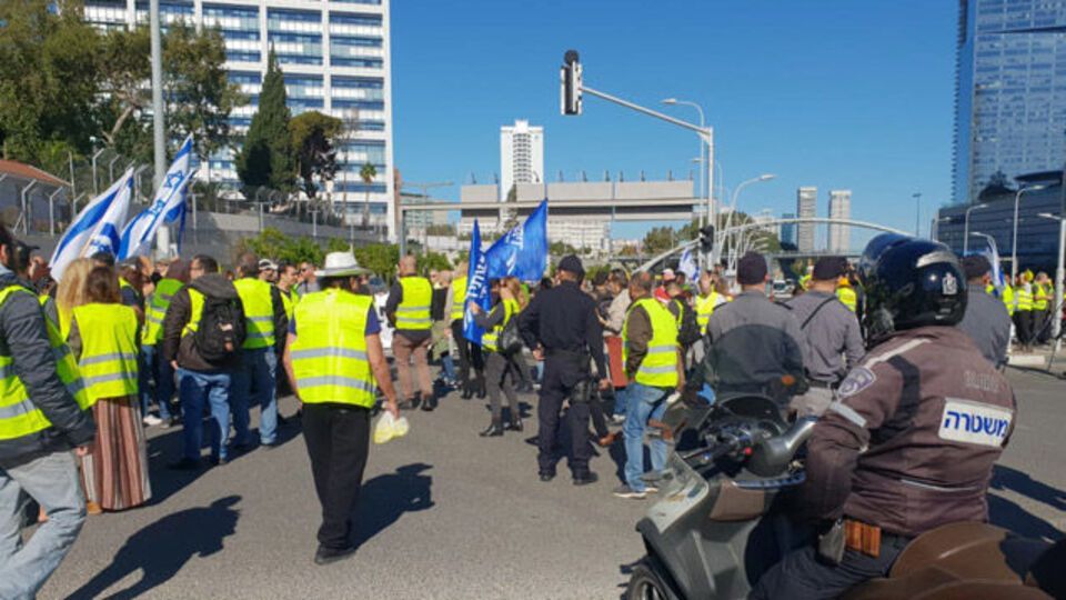 В акции протеста участвовали около 600 человек