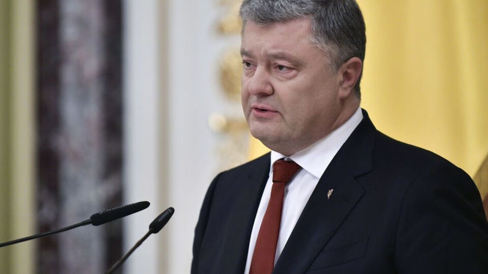 Порошенко присутствует на объединительном соборе