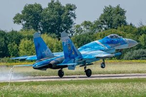 Самолет выпустили в 1987 году