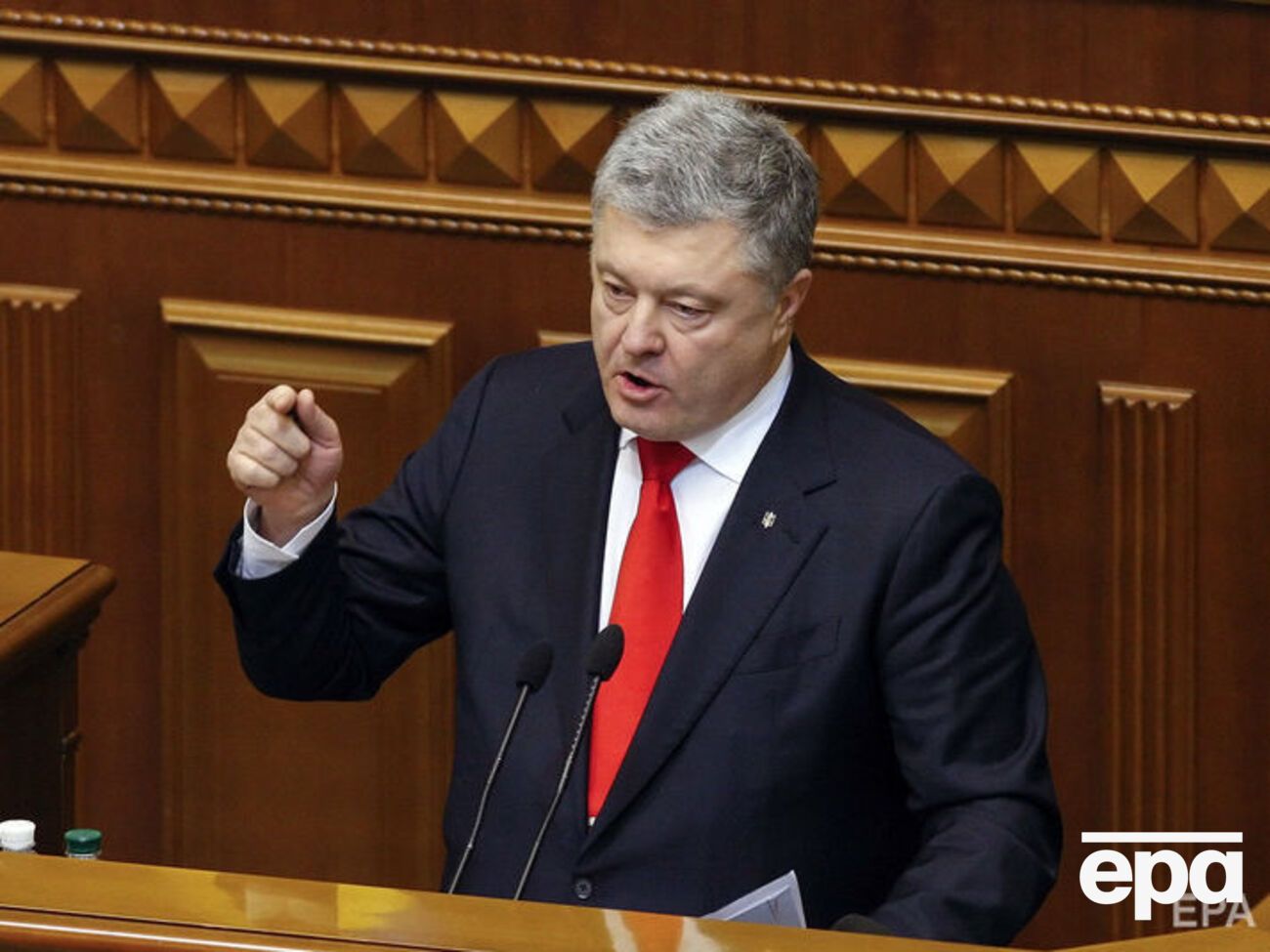 Порошенко про Медведчука: Всі все розуміють, і не треба робити вигляд, що хтось тут чогось не розуміє