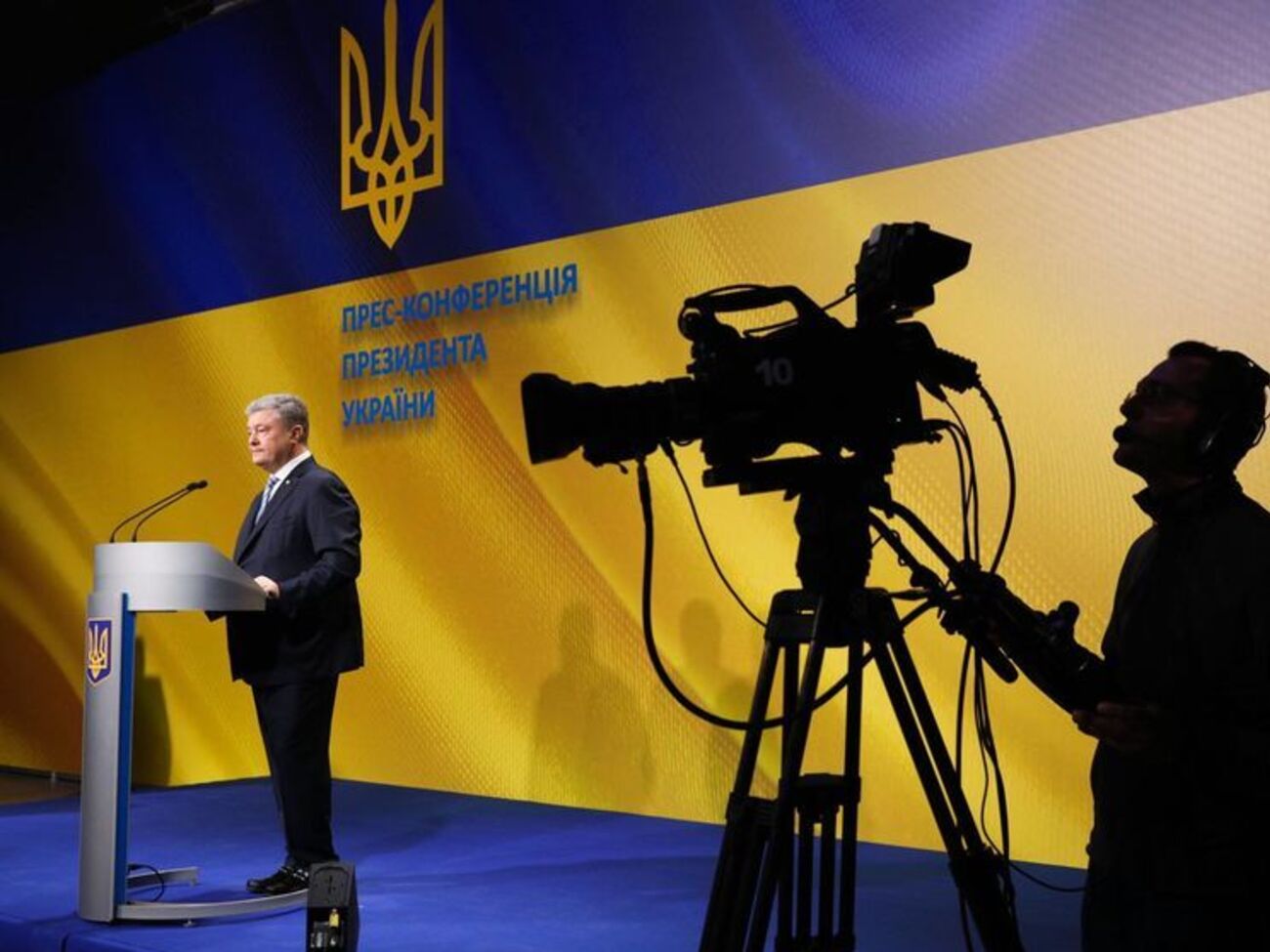 Порошенко:&nbsp;Православная автокефальная церковь в Украине будет иметь равные права с другими религиозными организациями