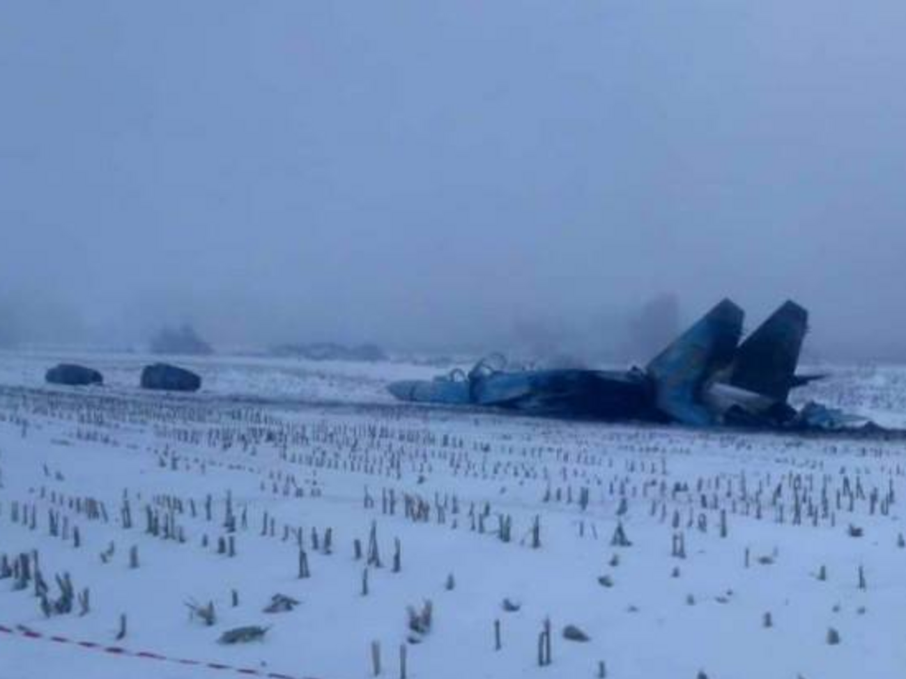 Самолет&nbsp;разбился рядом с аэродромом Озерное