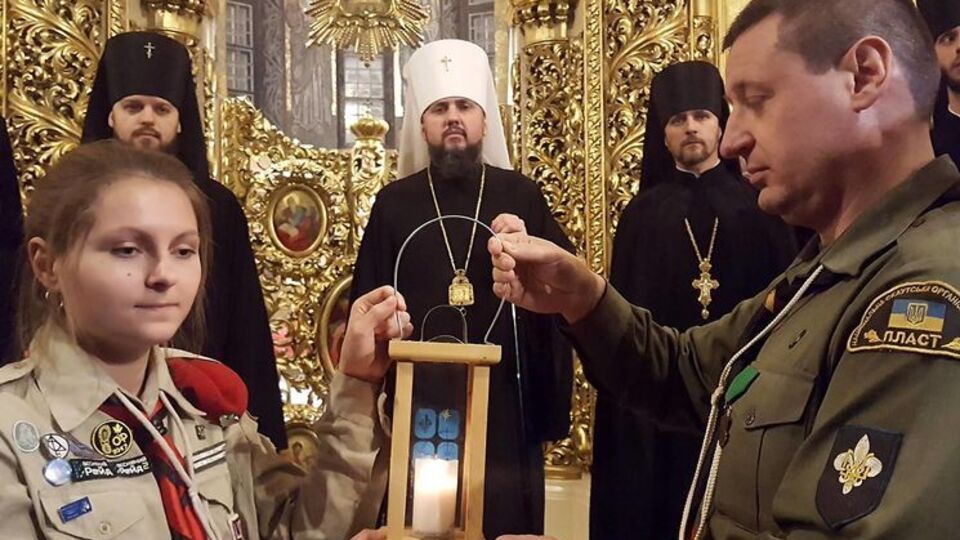 Передання вогню відбулося в Михайлівському Золотоверхому соборі в Києві