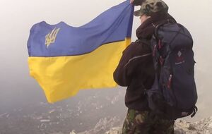 В окупованому Криму волонтери підтримали захоплених РФ українських моряків