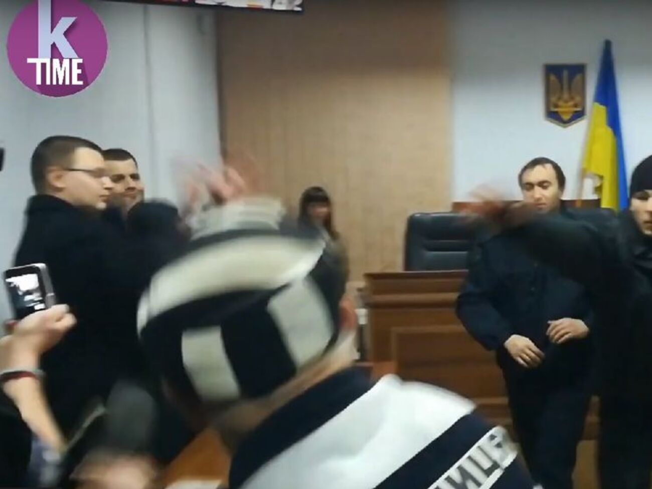 Інцидент стався після продовження арешту на 60 днів