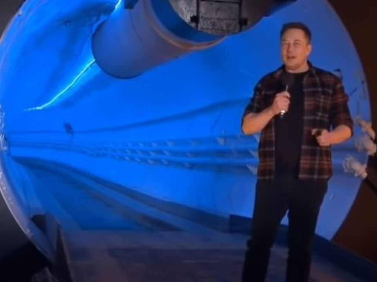 Маск: У тунелі можна подорожувати зі швидкістю 240 км/год