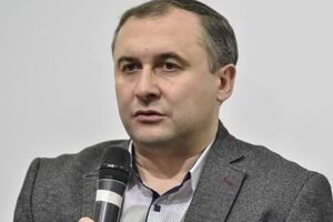 Слободян заявил, что административную границу с Крымом украинцы пересекают свободно, но при наличии украинского паспорта
