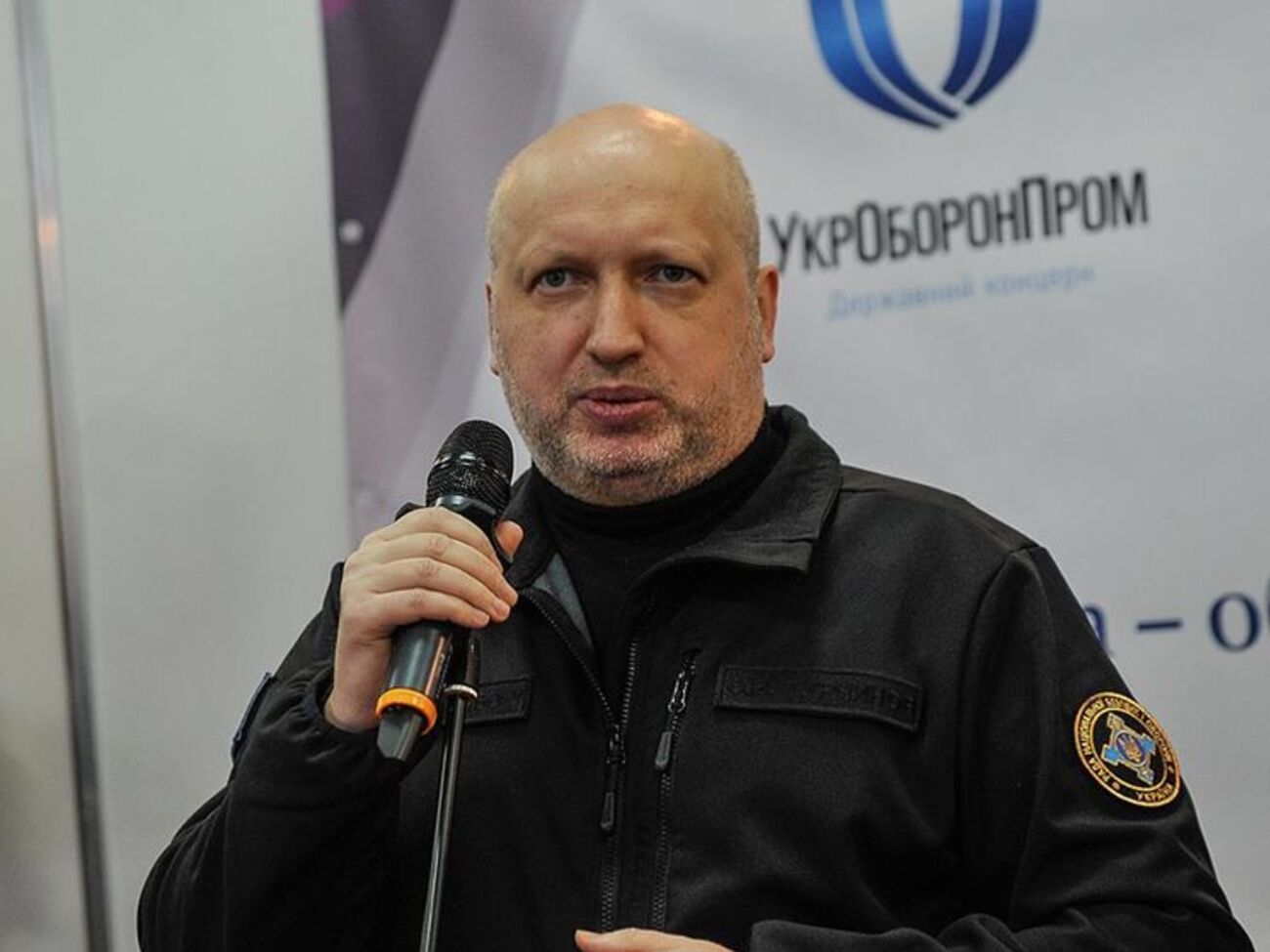 Турчинов: Якщо ми зупинимося і відступимо, то Росія фактично виконає своє завдання по захопленню Азовського моря