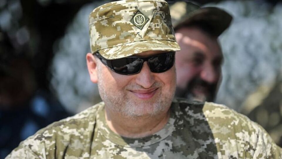 За словами Турчинова, агресія Росії дає підстави продовжити окремі заходи щодо російської сторони