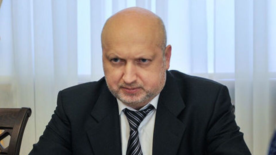 Турчинов: Небезпека повномасштабного вторгнення РФ в Україну не знімається