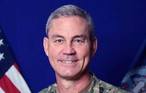 Стирни принял командование Пятым флотом в мае 2018 года