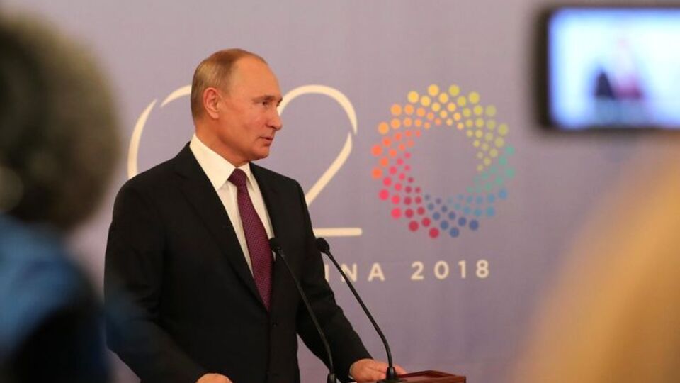 Путин: Это делается в расчете на получение дополнительных очков внутри своей страны