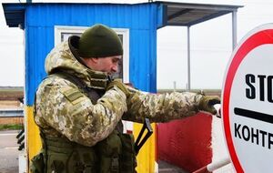 29 ноября Украина на время действия военного положения закрыла въезд в оккупированный Крым для иностранцев