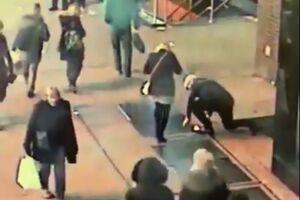 Поліція знайшла обручку, яка випала у чоловіка з рук