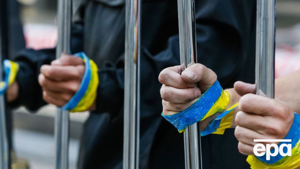 Государство выплачивает помощь семьям политзалюченных