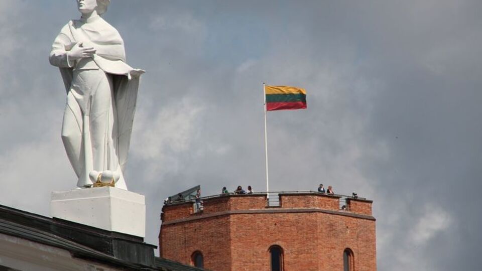 Особам і компаніям, які діють у Литві, буде заборонено торгувати з фігурантами чорного списку