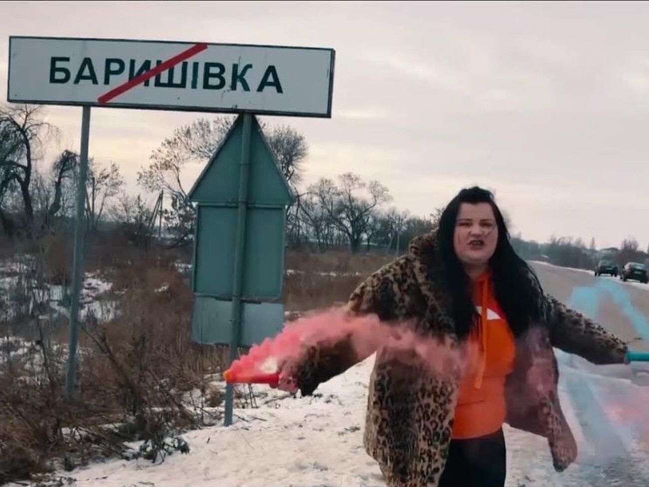 Аlyona alyona в ролику показала, як покидала Баришівку