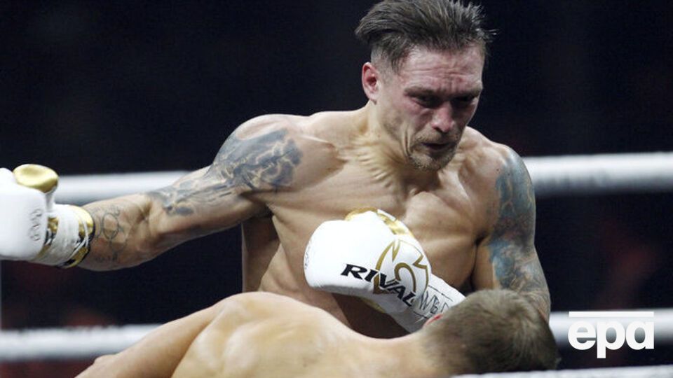 У 2018 році Усик провів три бої і став абсолютним чемпіоном світу в першій важкій вазі