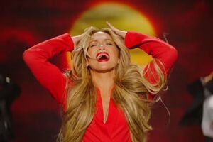 Лопес лично срежиссировала ролик