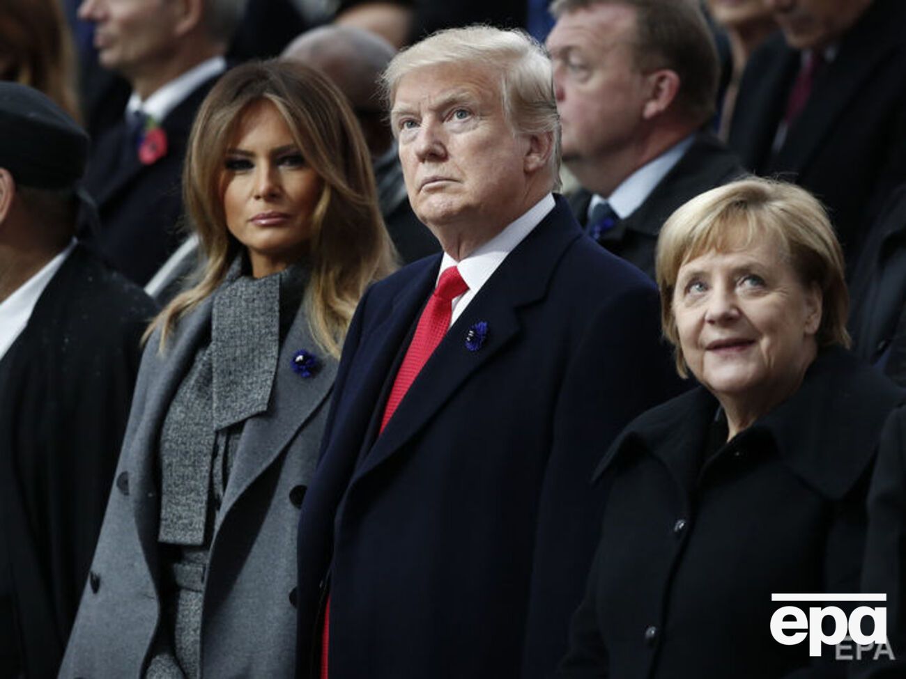 По данным СМИ, лидеры НАТО были потрясены тоном беседы Трампа с Меркель