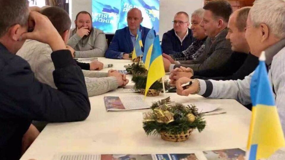 Місцеві активісти партії заявили, що тільки в цій політичній силі немає олігархів