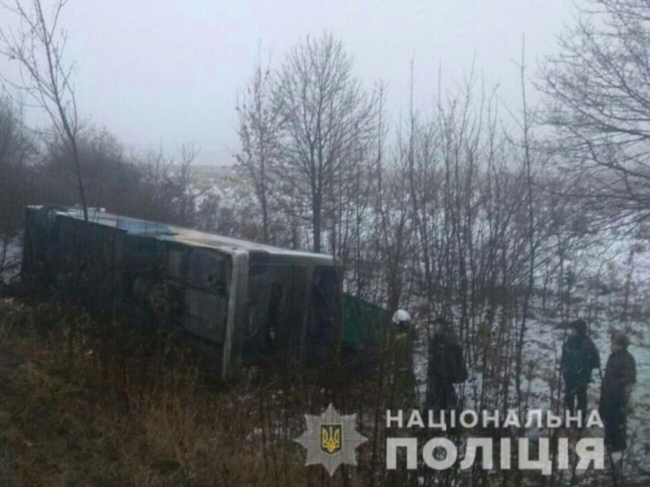 У салоні автобуса перебувало 20 пасажирів, постраждала одна людина