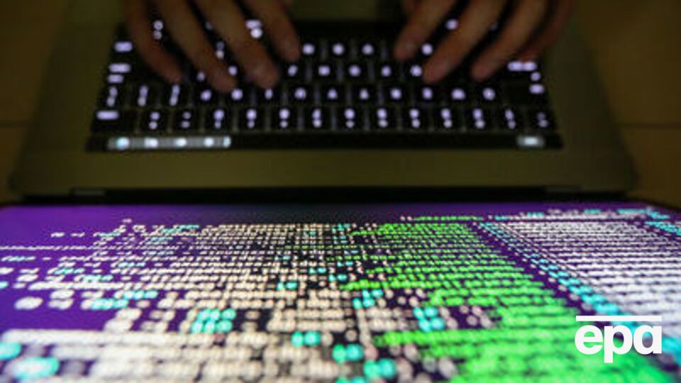 В Черновицкой области молодой человек распространял учетные записи пользователей