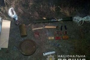 Полиция устанавливает владельца арсенала