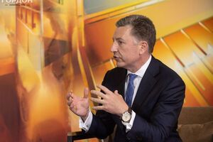 Волкер заявил, что не поедет в Москву