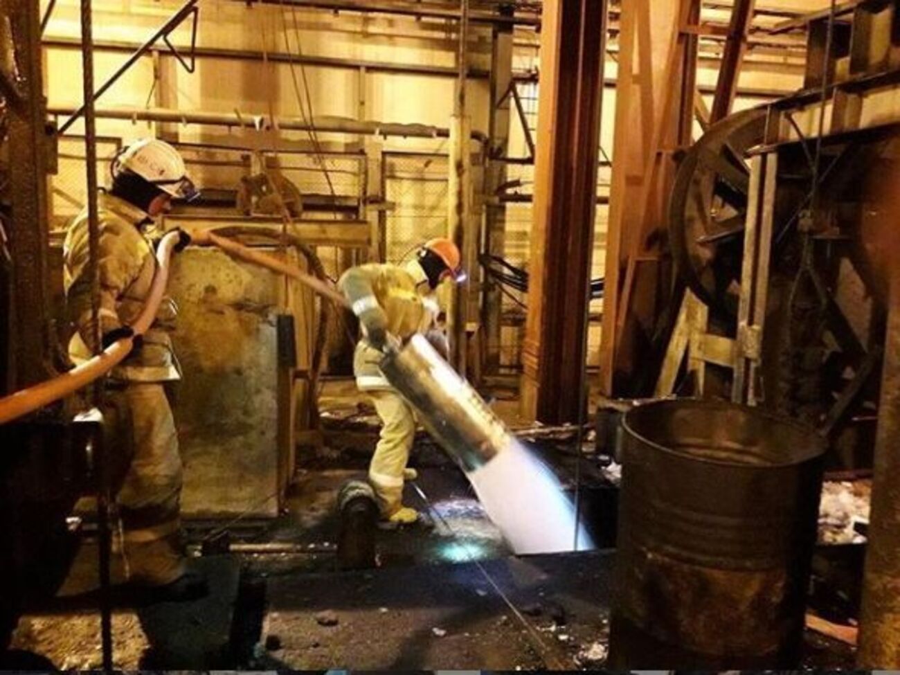 Пожежникам вдалося загасити пожежу на шахті